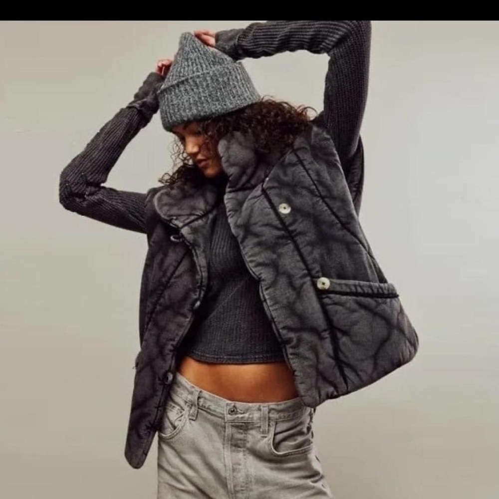 NWOT Free People Roll With Us Puffer Vest